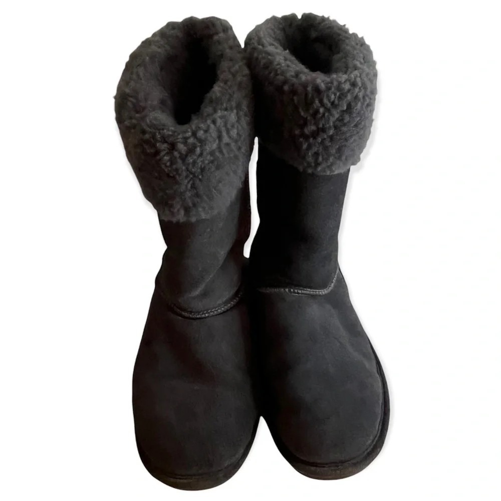 BearPaw Grey Suede Boots 6